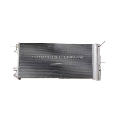 Partes do motor Wg1664820103 Condensador para camião de descarga Sinotruk HOWO Shacman FAW Foton JAC