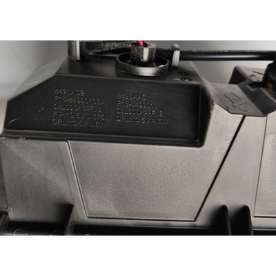 X70PLUS Lâmpada de dia Assy-LH F18-4499010 Peças de reposição duráveis para JETOUR
